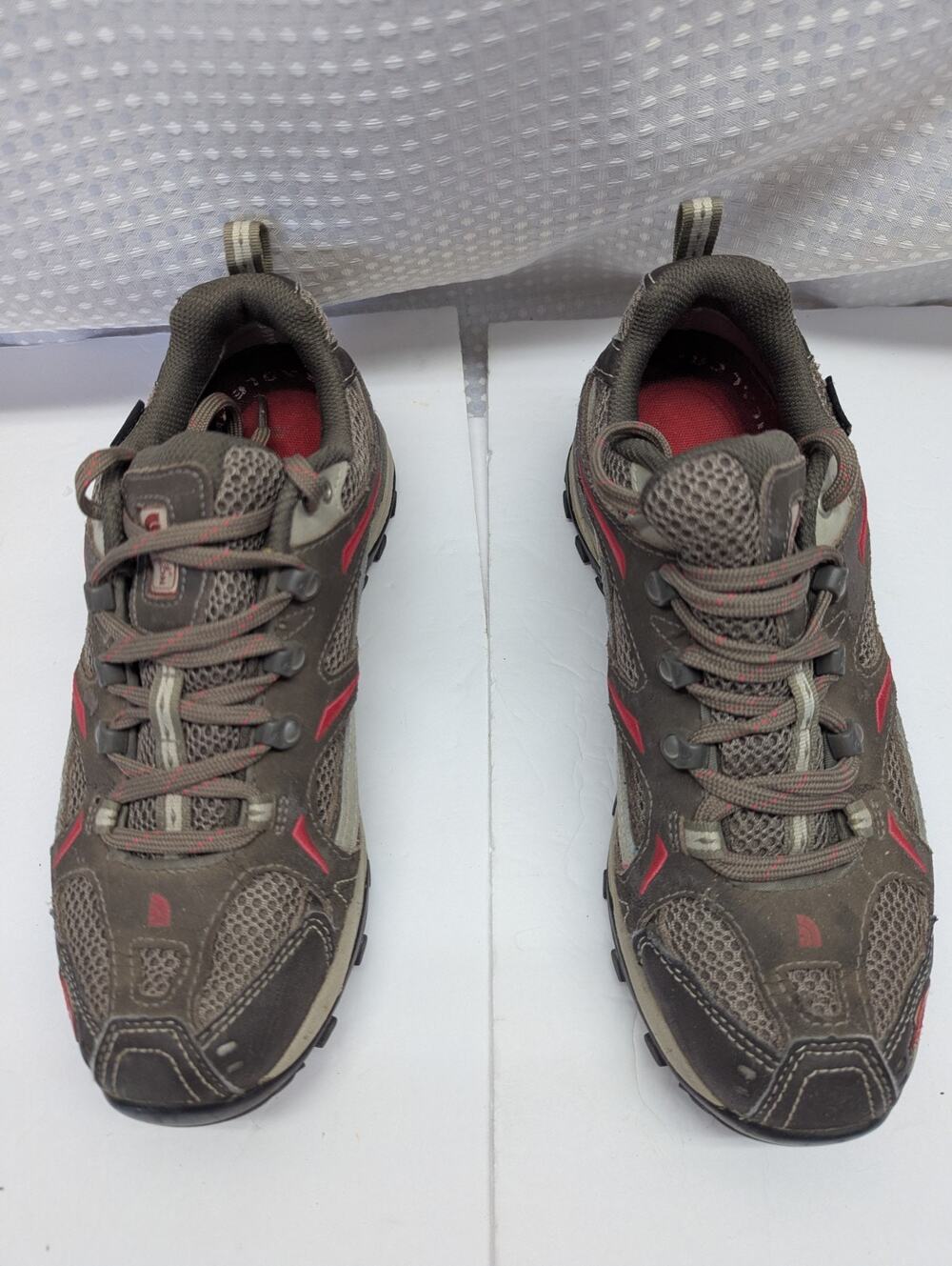 The North Face Women’s Hiking Shoes Size 8 Brown Red Vibram Trail Outdoor Shoes
